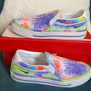 NEW Nike Women's Court Legacy Slip-on Shoes size 6.5